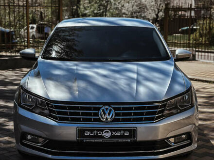 Сірий Фольксваген Пассат, об'ємом двигуна 1.8 л та пробігом 247 тис. км за 10800 $, фото 1 на Automoto.ua