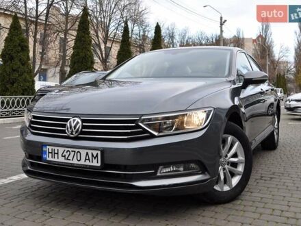 Серый Фольксваген Пассат, объемом двигателя 1.8 л и пробегом 48 тыс. км за 18500 $, фото 1 на Automoto.ua