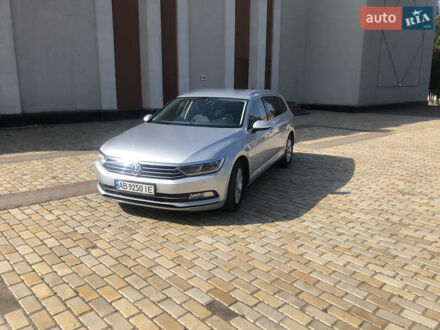 Фольксваген Пассат 2017 у Мурованых Куриловцах на Automoto.ua Сірий Фольксваген Пассат, об'ємом двигуна 1.97 л та пробігом 227 тис. км за 16500 $, фото 1 на Automoto.ua