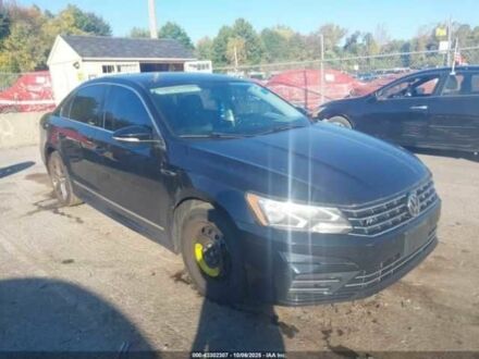 Серый Фольксваген Пассат, объемом двигателя 1.8 л и пробегом 88 тыс. км за 1500 $, фото 1 на Automoto.ua