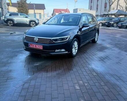 Серый Фольксваген Пассат, объемом двигателя 1.6 л и пробегом 235 тыс. км за 13400 $, фото 1 на Automoto.ua