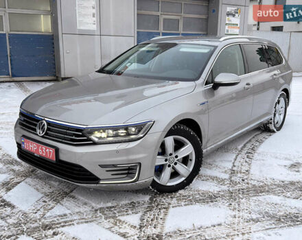 Серый Фольксваген Пассат, объемом двигателя 1.4 л и пробегом 210 тыс. км за 18100 $, фото 1 на Automoto.ua