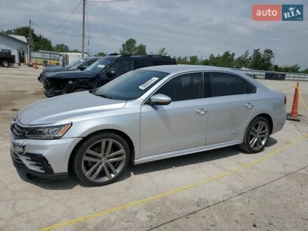 Серый Фольксваген Пассат, объемом двигателя 1.8 л и пробегом 126 тыс. км за 2800 $, фото 1 на Automoto.ua