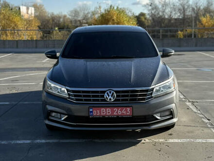 Сірий Фольксваген Пассат, об'ємом двигуна 1.8 л та пробігом 193 тис. км за 15000 $, фото 1 на Automoto.ua