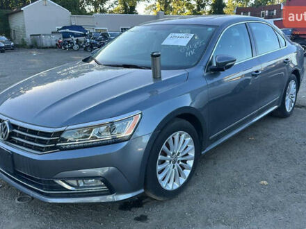 Серый Фольксваген Пассат, объемом двигателя 1.8 л и пробегом 166 тыс. км за 12499 $, фото 1 на Automoto.ua