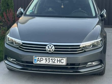 Серый Фольксваген Пассат, объемом двигателя 1.97 л и пробегом 210 тыс. км за 16000 $, фото 1 на Automoto.ua