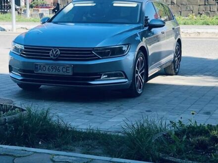 Фольксваген Пассат 2017 в Виноградове на Automoto.ua Серый Фольксваген Пассат, объемом двигателя 1.97 л и пробегом 263 тыс. км за 15300 $, фото 1 на Automoto.ua