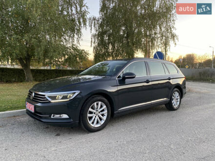 Фольксваген Пассат 2017 у Тернополі на Automoto.ua Сірий Фольксваген Пассат, об'ємом двигуна 1.6 л та пробігом 146 тис. км за 15399 $, фото 1 на Automoto.ua