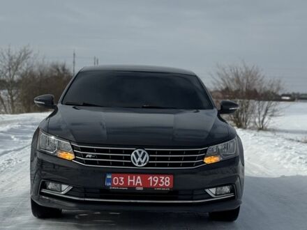 Серый Фольксваген Пассат, объемом двигателя 1.8 л и пробегом 152 тыс. км за 12400 $, фото 1 на Automoto.ua