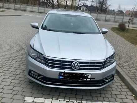Фольксваген Пассат 2017 в Богородчанах на Automoto.ua Серый Фольксваген Пассат, объемом двигателя 1.8 л и пробегом 80 тыс. км за 15600 $, фото 1 на Automoto.ua
