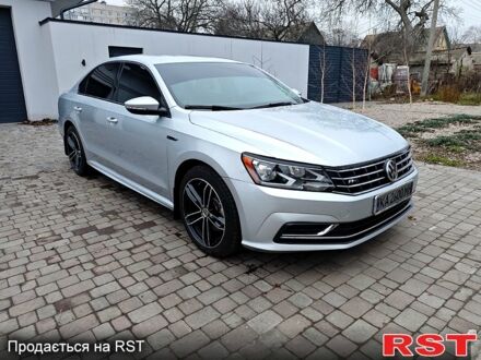 Сірий Фольксваген Пассат, об'ємом двигуна 2 л та пробігом 176 тис. км за 14800 $, фото 1 на Automoto.ua