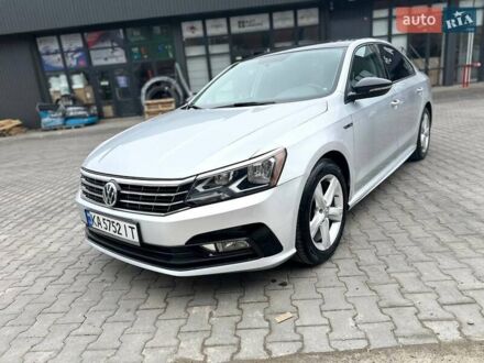 Фольксваген Пассат 2017 в Виннице на Automoto.ua Серый Фольксваген Пассат, объемом двигателя 2 л и пробегом 119 тыс. км за 13200 $, фото 1 на Automoto.ua