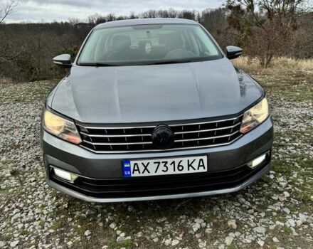 Сірий Фольксваген Пассат, об'ємом двигуна 1.8 л та пробігом 209 тис. км за 11800 $, фото 1 на Automoto.ua