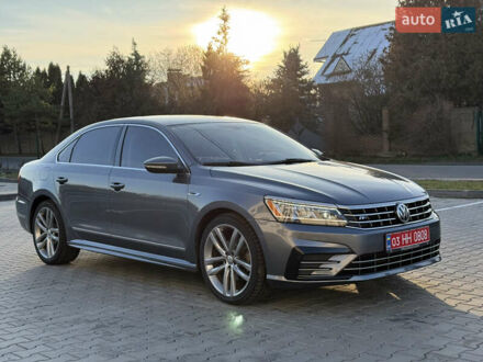 Сірий Фольксваген Пассат, об'ємом двигуна 1.8 л та пробігом 235 тис. км за 13850 $, фото 1 на Automoto.ua