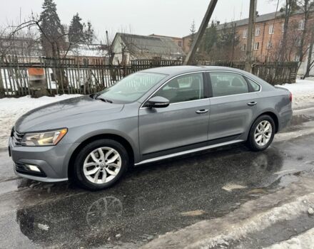 Сірий Фольксваген Пассат, об'ємом двигуна 1.8 л та пробігом 209 тис. км за 11800 $, фото 1 на Automoto.ua