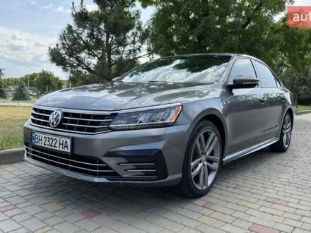 Сірий Фольксваген Пассат, об'ємом двигуна 2 л та пробігом 147 тис. км за 14899 $, фото 1 на Automoto.ua