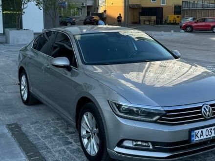 Фольксваген Пассат 2017 в Киеве на Automoto.ua Серый Фольксваген Пассат, объемом двигателя 2 л и пробегом 182 тыс. км за 17500 $, фото 1 на Automoto.ua