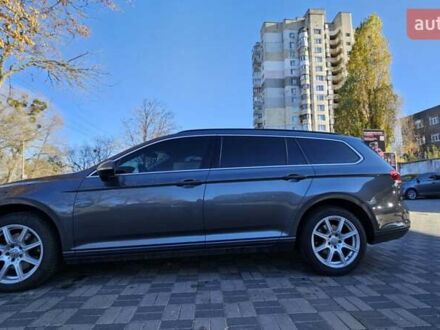 Фольксваген Пассат 2017 в Хмельницком на Automoto.ua Серый Фольксваген Пассат, объемом двигателя 1.97 л и пробегом 246 тыс. км за 15750 $, фото 1 на Automoto.ua