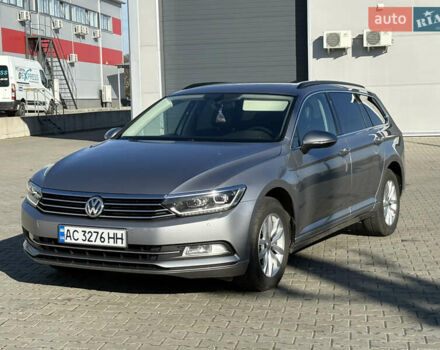 Фольксваген Пассат 2018 у Нововолинськ на Automoto.ua Сірий Фольксваген Пассат, об'ємом двигуна 1.97 л та пробігом 223 тис. км за 16200 $, фото 1 на Automoto.ua