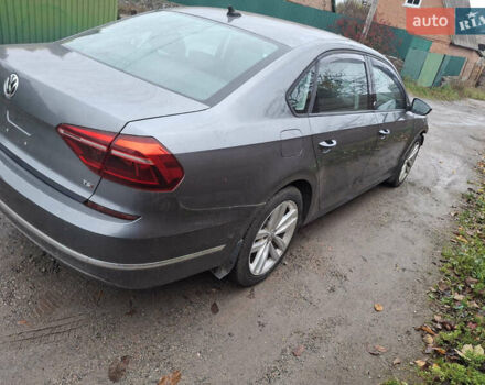 Сірий Фольксваген Пассат, об'ємом двигуна 2 л та пробігом 72 тис. км за 10700 $, фото 1 на Automoto.ua