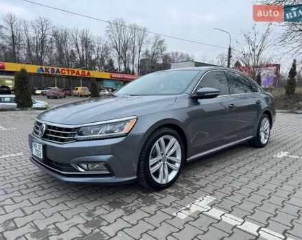 Сірий Фольксваген Пассат, об'ємом двигуна 2 л та пробігом 170 тис. км за 14200 $, фото 1 на Automoto.ua