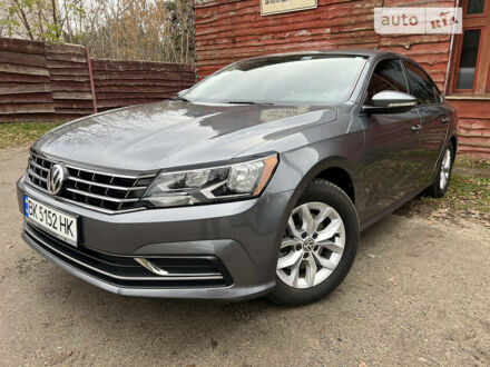 Сірий Фольксваген Пассат, об'ємом двигуна 2 л та пробігом 150 тис. км за 17000 $, фото 1 на Automoto.ua