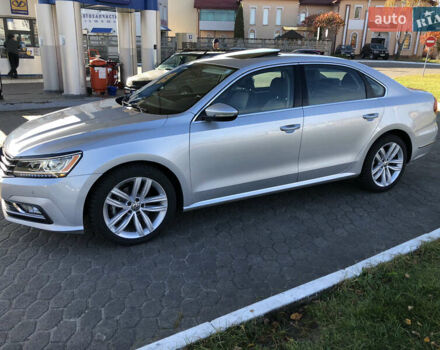 Фольксваген Пассат 2018 у Костополе на Automoto.ua Сірий Фольксваген Пассат, об'ємом двигуна 2 л та пробігом 153 тис. км за 14990 $, фото 1 на Automoto.ua