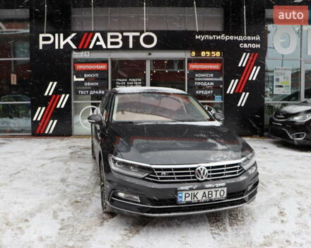 Серый Фольксваген Пассат, объемом двигателя 2 л и пробегом 110 тыс. км за 24900 $, фото 1 на Automoto.ua