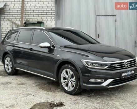 Фольксваген Пассат 2018 в Черкассах на Automoto.ua Серый Фольксваген Пассат, объемом двигателя 2 л и пробегом 178 тыс. км за 21900 $, фото 1 на Automoto.ua