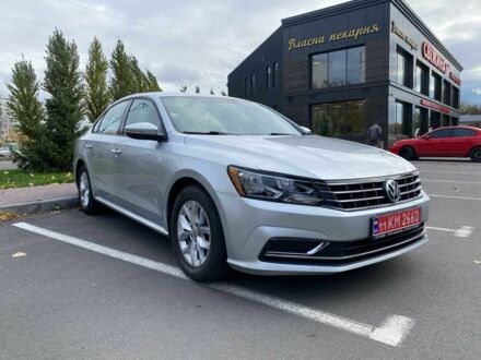 Сірий Фольксваген Пассат, об'ємом двигуна 2 л та пробігом 158 тис. км за 11900 $, фото 1 на Automoto.ua