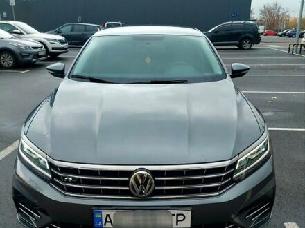 Фольксваген Пассат 2018 у Києві на Automoto.ua Сірий Фольксваген Пассат, об'ємом двигуна 2 л та пробігом 55 тис. км за 16900 $, фото 1 на Automoto.ua