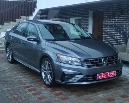 Серый Фольксваген Пассат, объемом двигателя 2 л и пробегом 260 тыс. км за 9900 $, фото 1 на Automoto.ua