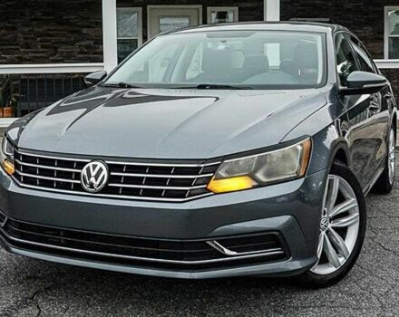 Фольксваген Пассат 2019 в Львове на Automoto.ua Серый Фольксваген Пассат, объемом двигателя 2 л и пробегом 40 тыс. км за 7500 $, фото 1 на Automoto.ua