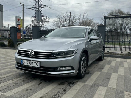 Фольксваген Пассат 2019 у Львові на Automoto.ua Сірий Фольксваген Пассат, об'ємом двигуна 2 л та пробігом 188 тис. км за 18700 $, фото 1 на Automoto.ua