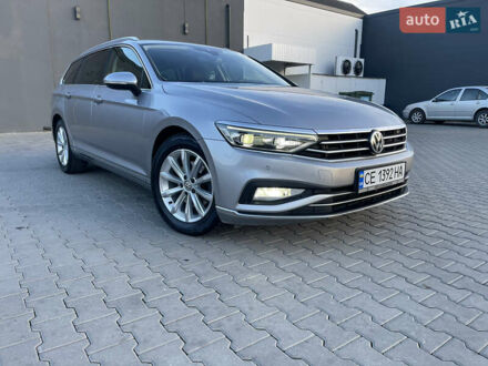 Фольксваген Пассат 2019 у Чернівцях на Automoto.ua Сірий Фольксваген Пассат, об'ємом двигуна 1.6 л та пробігом 215 тис. км за 17999 $, фото 1 на Automoto.ua