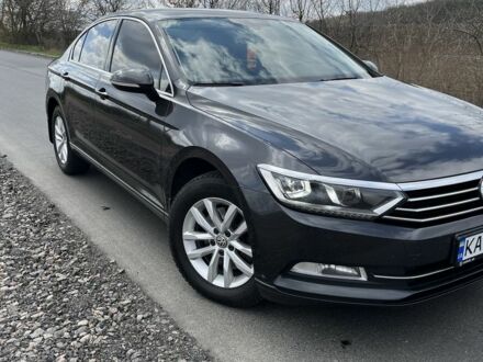 Фольксваген Пассат 2019 у Тальном на Automoto.ua Сірий Фольксваген Пассат, об'ємом двигуна 2 л та пробігом 186 тис. км за 509 $, фото 1 на Automoto.ua