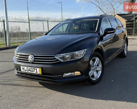 Сірий Фольксваген Пассат, об'ємом двигуна 2 л та пробігом 221 тис. км за 16500 $, фото 1 на Automoto.ua