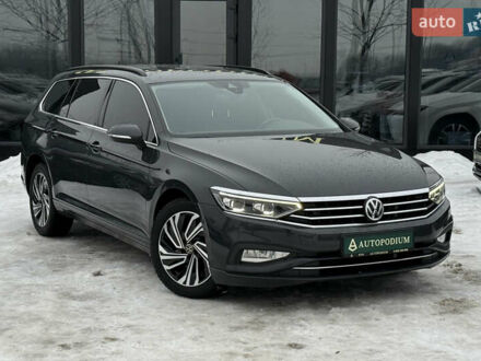 Серый Фольксваген Пассат, объемом двигателя 1.97 л и пробегом 275 тыс. км за 19800 $, фото 1 на Automoto.ua