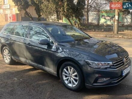 Сірий Фольксваген Пассат, об'ємом двигуна 2 л та пробігом 135 тис. км за 27714 $, фото 1 на Automoto.ua