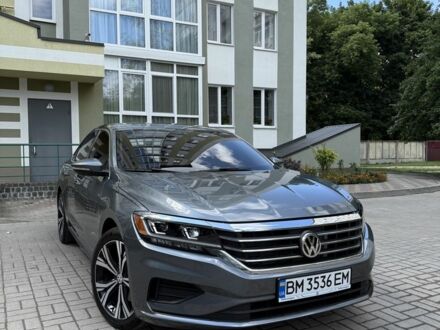 Фольксваген Пассат 2021 в Ромнах на Automoto.ua Серый Фольксваген Пассат, объемом двигателя 2 л и пробегом 49 тыс. км за 18800 $, фото 1 на Automoto.ua