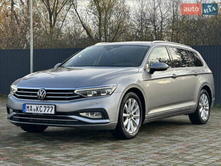 Серый Фольксваген Пассат, объемом двигателя 1.97 л и пробегом 226 тыс. км за 23999 $, фото 1 на Automoto.ua