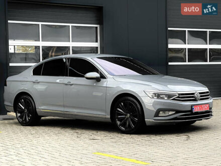 Фольксваген Пассат 2022 в Мукачеве на Automoto.ua Серый Фольксваген Пассат, объемом двигателя 1.97 л и пробегом 189 тыс. км за 29999 $, фото 1 на Automoto.ua