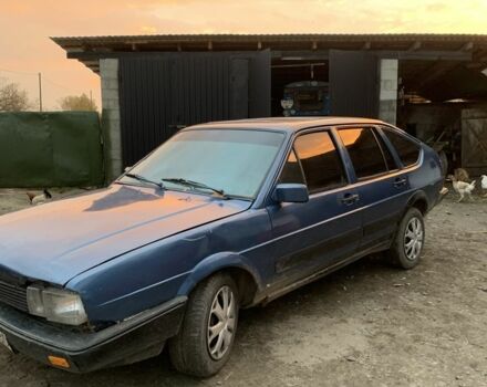 Синий Фольксваген Пассат, объемом двигателя 1.8 л и пробегом 220 тыс. км за 830 $, фото 2 на Automoto.ua