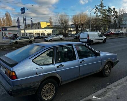 Синий Фольксваген Пассат, объемом двигателя 1.6 л и пробегом 420 тыс. км за 1200 $, фото 3 на Automoto.ua