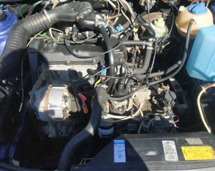 Синий Фольксваген Пассат, объемом двигателя 1.8 л и пробегом 420 тыс. км за 1900 $, фото 4 на Automoto.ua