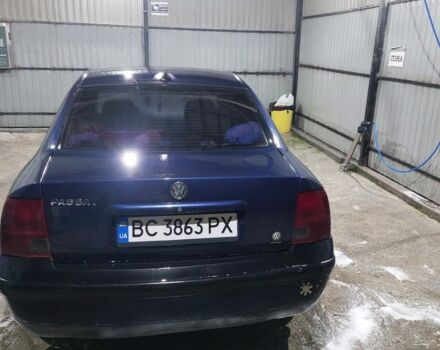 Фольксваген Пассат 1997 у Ходорів на Automoto.ua Синій Фольксваген Пассат, об'ємом двигуна 1.6 л та пробігом 3 тис. км за 2700 $, фото 3 на Automoto.ua