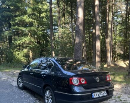 Синий Фольксваген Пассат, объемом двигателя 1.8 л и пробегом 300 тыс. км за 6100 $, фото 1 на Automoto.ua