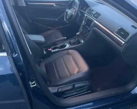 Синий Фольксваген Пассат, объемом двигателя 2 л и пробегом 124 тыс. км за 12100 $, фото 6 на Automoto.ua