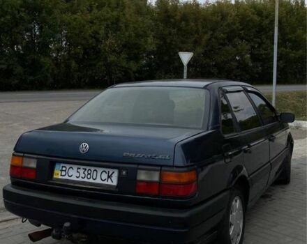 Синій Фольксваген Пассат, об'ємом двигуна 1.8 л та пробігом 270 тис. км за 1900 $, фото 3 на Automoto.ua