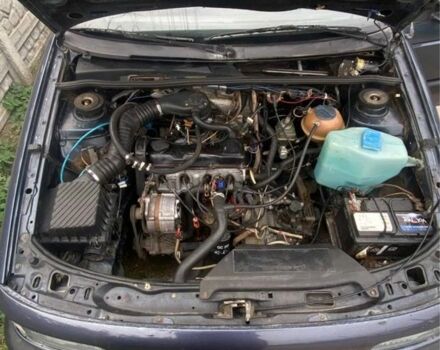 Синій Фольксваген Пассат, об'ємом двигуна 1.8 л та пробігом 270 тис. км за 1900 $, фото 1 на Automoto.ua